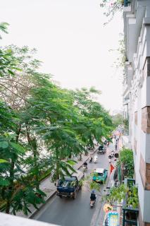 Sun Westlake View & Balcony Homestay - 4