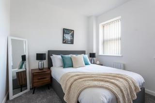 Fabulous 2 Bedroom Apartment in Bolton - 8