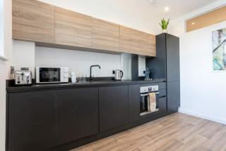 Fabulous 2 Bedroom Apartment in Bolton - 9