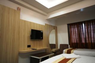 Hotel Royal Palace - 1