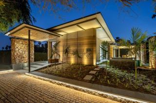Daksh The Earth House Pavagadh - 1