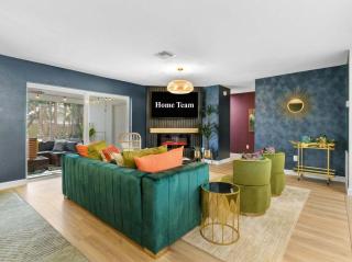Luxury Getaway - Sleeps 12 Pool HTD Beach Closeby - 1