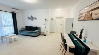 Diana Apartments - 4