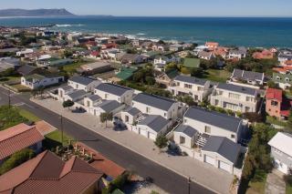 Spatalla Holiday Homes - 0