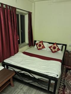Hotel White Sapphire - 9