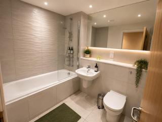 Halo Apartments - City Centre - 6