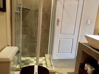 Harfield Guest Villa - 1