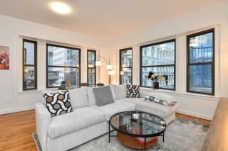 Elegant FiDi 3BR Condo - Private Elevator - Modern Luxury - 8