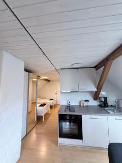Top-floor apartment for up to 3 guests - 9