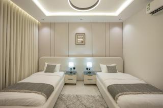 Luxury 3BR Apartment DAR M Residence - 5