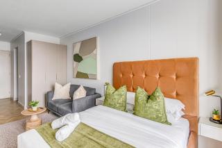 One Rosebank Unit 559 - 8