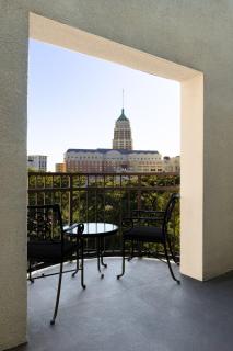 Riverside Suites Resort 2BR Apartment - 1