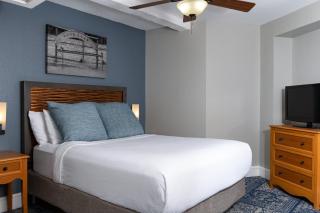 Riverside Suites Resort Studio Apartment - 2