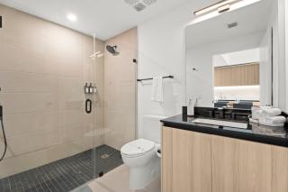 Downtown 1BR/Perfect for Miami Events Free Parking - 4