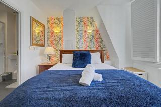 Modern 2BR Cardiff Gem - Walk Everywhere! - 9