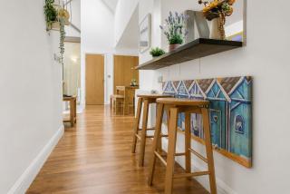Modern 2BR Cardiff Gem - Walk Everywhere! - 4