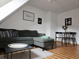 K7 City Apartment - Balkon - 2 Schlafzimmer - 5