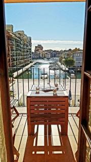 Premium Oceanside Apartment, Pool, Parking - 6