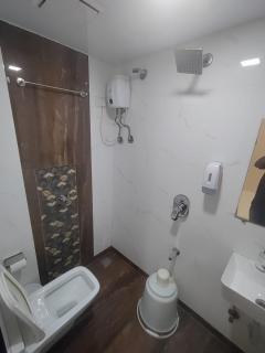 ELVIS Inn - 2