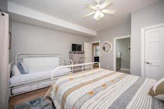 Lakefront Retreat by Railey Vacations - 5