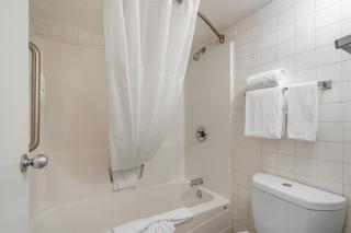 Quality Inn & Suites Conference Center - 9