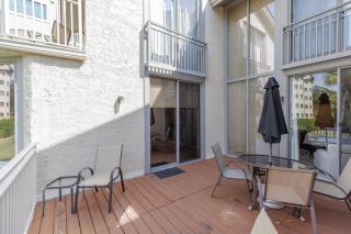 Stunning 3 BR Oceanfront Retreat at 221 Shorewood - 8