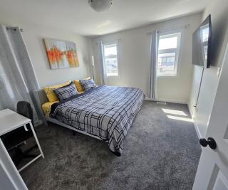 Charming comfortable 3-bedroom home in Regina - 3