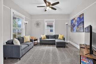 Renovated Dog Friendly 4 bedrooms Sleeps 9 - 6