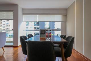 Deluxe 3BR Duplex with Balcony in Miraflores - 3