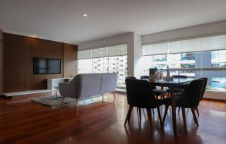 Deluxe 3BR Duplex with Balcony in Miraflores - 1