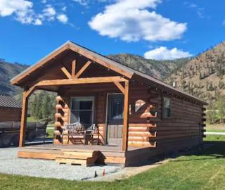 Micham's Clark Fork River Retreat - River Front, Mountain View, Fire Pit - Cabin 1 - 1