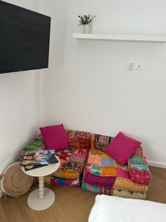 Doro Studio - your central, stylish & cozy retreat - 6