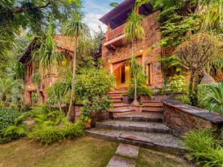 Hostie Chinar Haveli and Tranquil Greens Rustic 8 BHK Estate with two swimming pools - 0