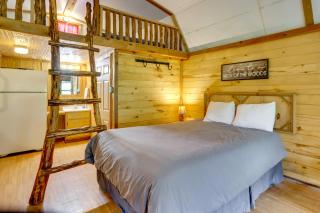 Cedar Falls Cabin 2: Family Getaway By Honey Creek - 4