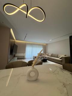 Modern Lake Apartment Tirana - Quiet Stay near Liqeni i Thatë - 7