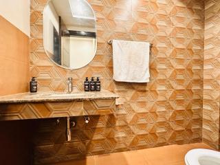 Premium 2BR Apartment UG 07 DHA Air Avenue Opposite Park - 2
