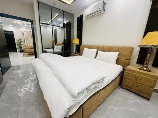 Premium 2BR Apartment UG 07 DHA Air Avenue Opposite Park - 5