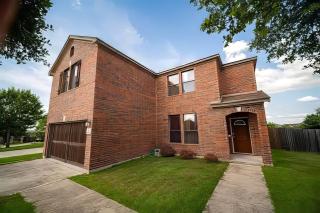 Hill Country Beauty in Red Beautiful Large Home! Very Spacious! - Cedar Park - 0