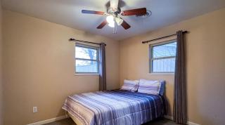 The Spacious Avocado 4 Bed, 2 Bath - 5