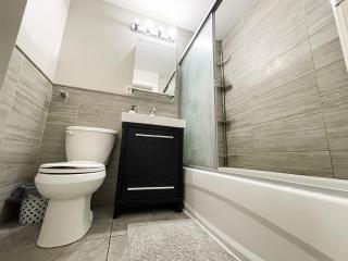 4 Bedrooms - Entire Apartment, Upper Floor - 4