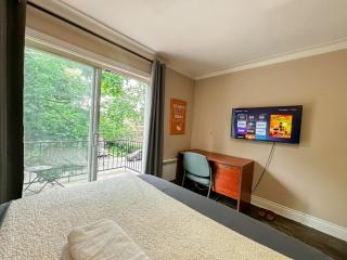 4 Bedrooms - Entire Apartment, Upper Floor - 3
