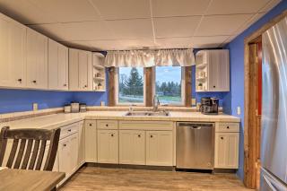 Wine Trail Retreat w/ Tiny Home & Hot Tub - 2
