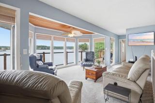 Four Bedroom Lakefront Home with Stunning Lake Views - 2