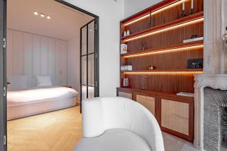 Stylish Rue des Rosiers Gem Brand New 2-Bedr - 3
