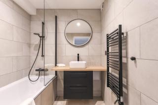 Urban Retreat Brand-New Duplex 2-Bedroom - 2