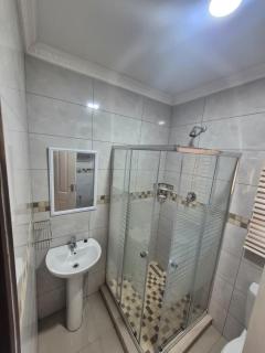 Ithonsi Guesthouse - 5
