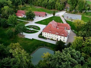 Pałac Bogaczów - noclegi - restauracja - przyjęcia - 0