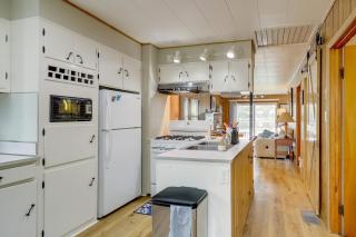 Waterfront Lake Webster Retreat w/ Pier & Views - 2