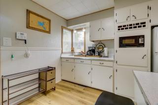 Waterfront Lake Webster Retreat w/ Pier & Views - 1