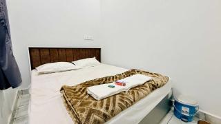Rusia Ji Home Stay - 2